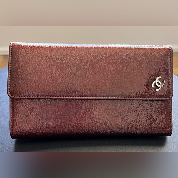 Chanel Tri-Fold Burgundy Leather Wallet - Picture 1 of 6